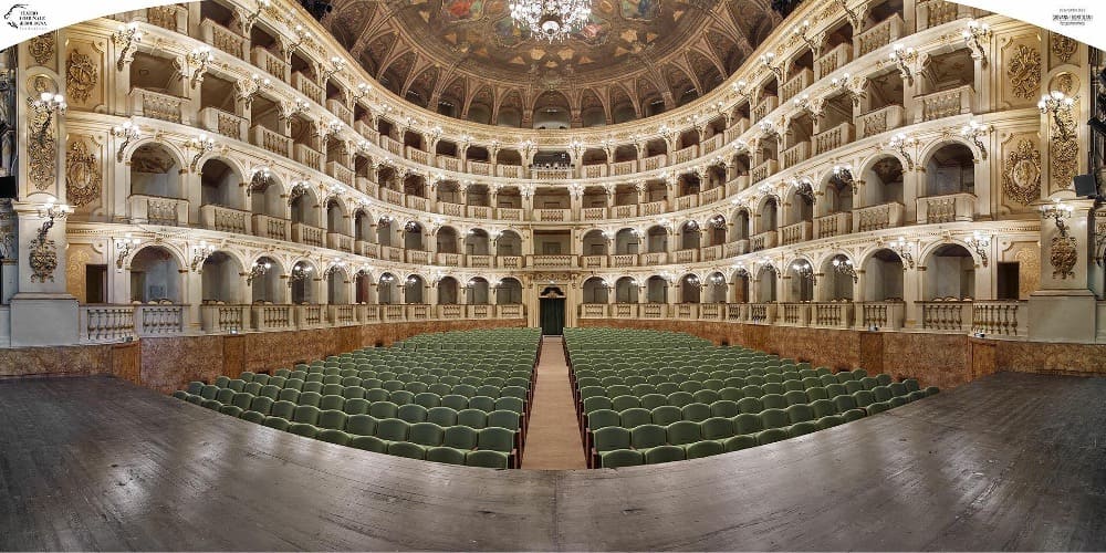 aprire-un-locale-notturno.jpg
