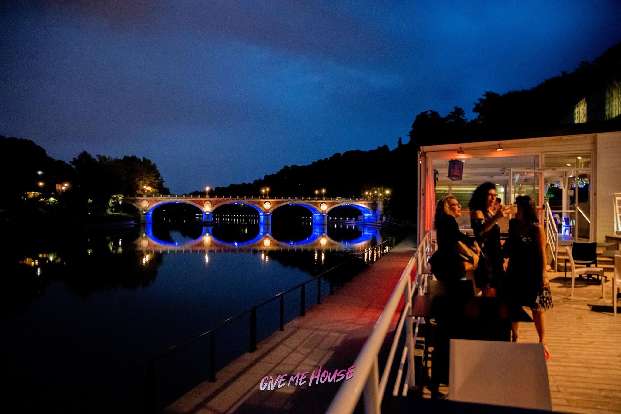 aprire-un-locale-notturno.jpg