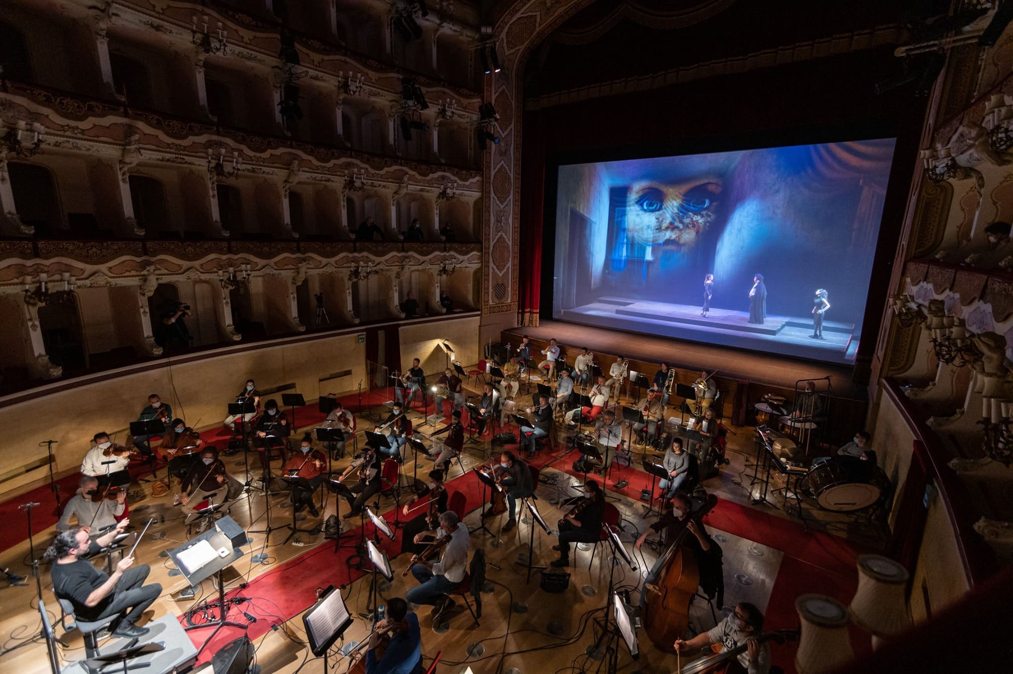 aprire-un-locale-notturno.jpg